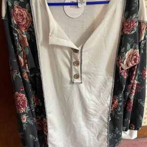 BiBi flowered shirt